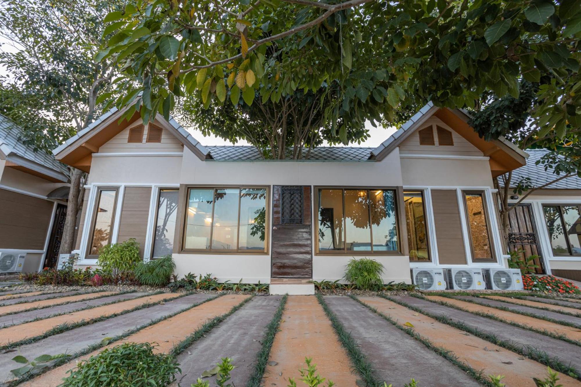 Mana-An Lake Hill Resort Villa Chiang Mai Esterno foto